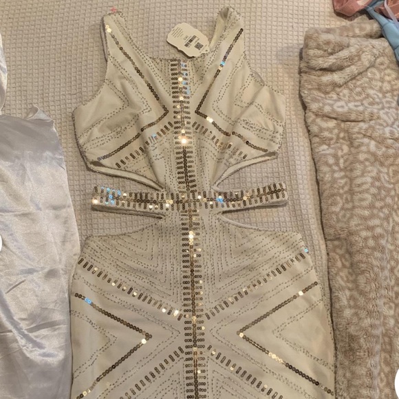 White perfect sequin short dress bride - Picture 2 of 4